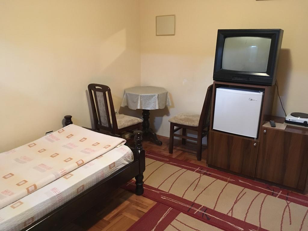 Pansion Velickovic Apartment Niska Banja Exterior photo